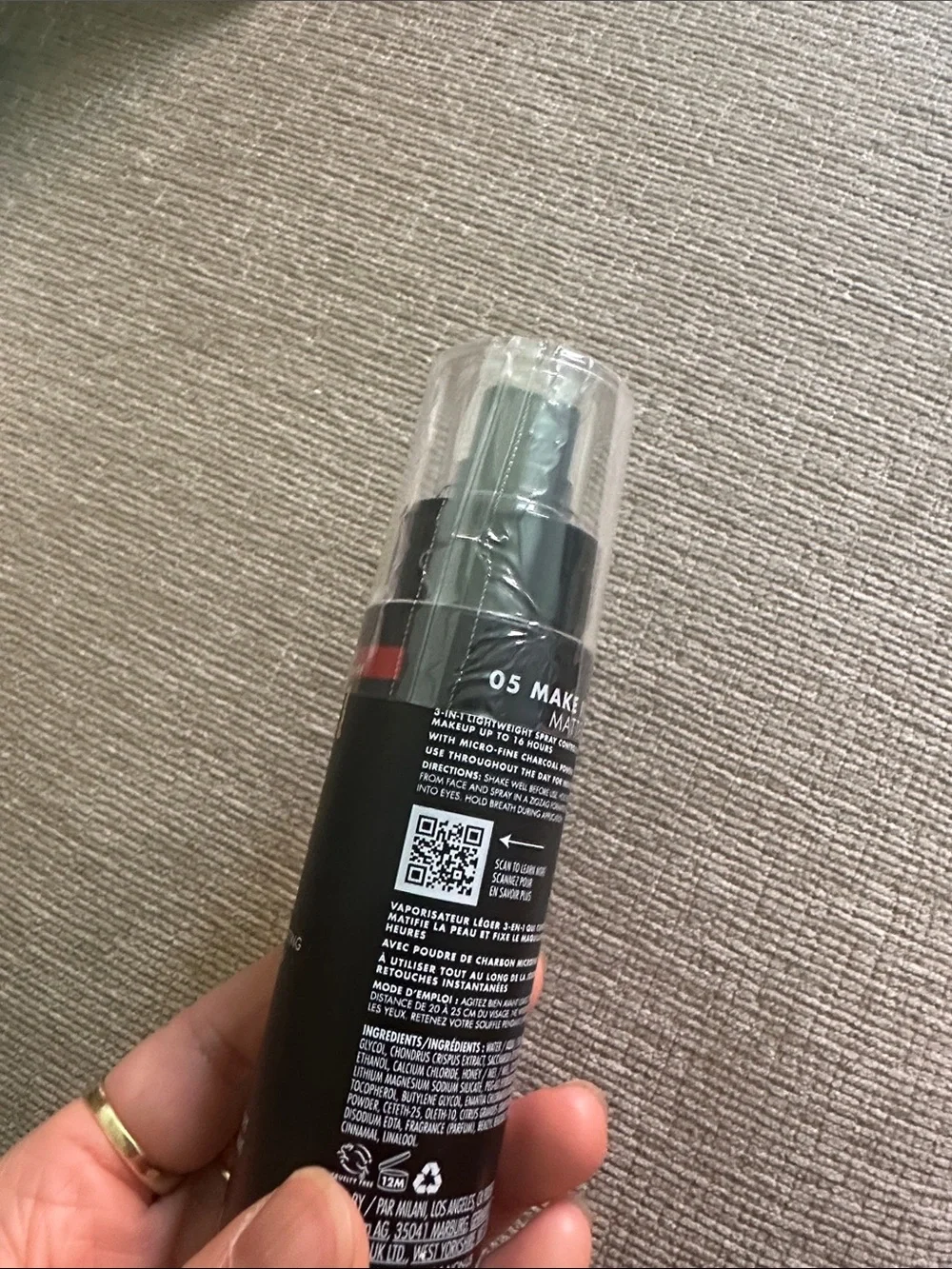 Milani MAKE IT LAST MATTE - MATTE FINISH CHARCOAL SETTING SPRAY brand new